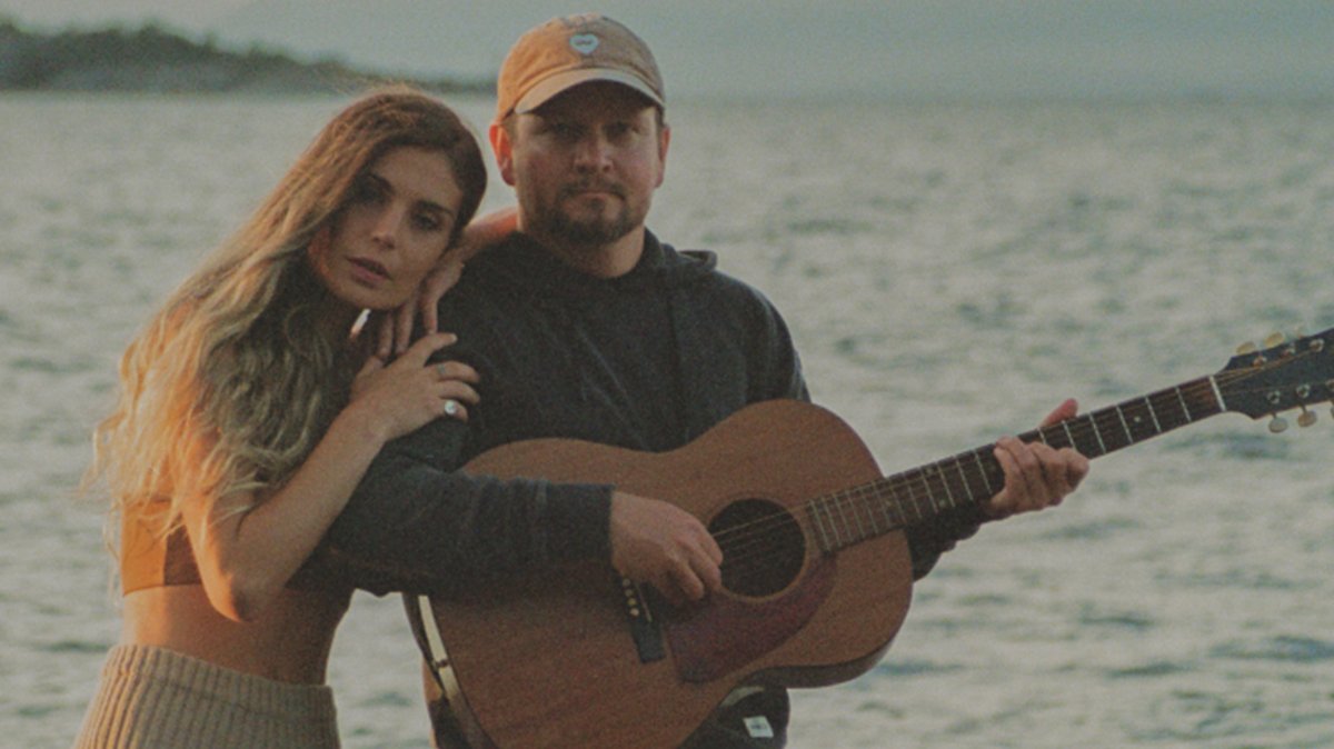 Ocie Elliott Finds Grace in the Quiet on Bungalow